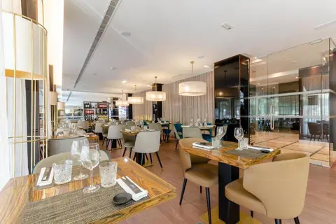 Turim Marquês Hotel in Almada — foto 13
