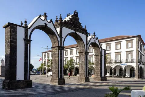 Hotel Alcides in Ponta Delgada — foto 7