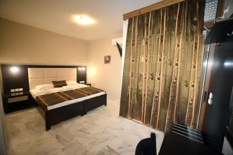Fly & Go Sunset Hotel Lesbos in Petra Lesvos — foto 10
