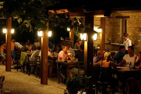 Lodges Podere Sei Poorte in Pesaro — foto 3