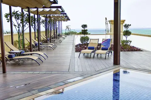 JA Ocean View Hotel in Ja Ocean View Hotel Padel Tennis Court — foto 9