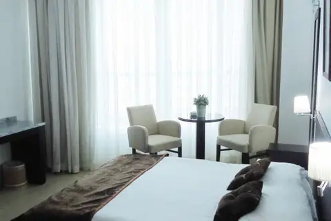 Ada Beach Hotel in Alsancak — foto 4