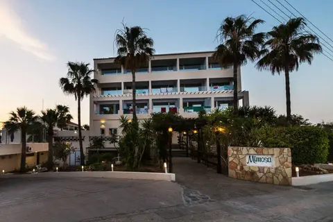 Hotel Mimosa Beach in Παραλίμνι — foto 15