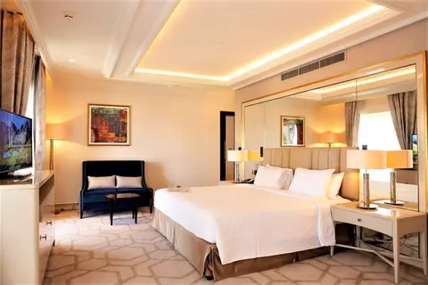 The Tower Plaza Hotel Dubai in Dubai — foto 20