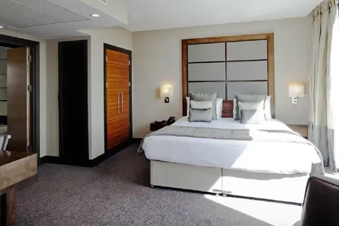 Leonardo Royal Hotel London Tower Bridge in Londen — foto 3