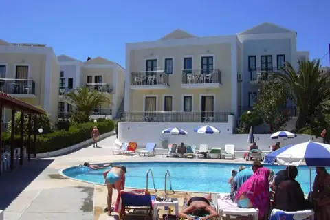 Camari Garden Hotel & Appartementen in Gerani — foto 11