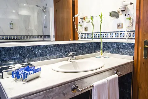 Hotel Zentral Gijón Rey Pelayo in Gijon — foto 30