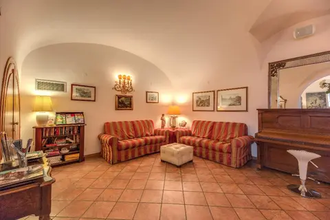 Corona in Rome — foto 13