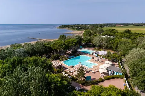 Sentido Tenuta Primero Premium Village in Zeddiani