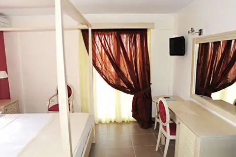 Ammos Bay Hotel in Αμμουδιά — foto 14