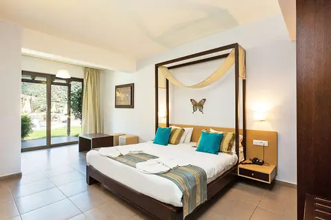 Filion Suites Resort & Spa in Βλυχάδα — foto 3