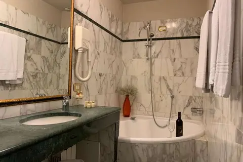 Hotel Donatello Florence in Florence — foto 9