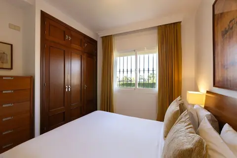 Ramada Hotel & Suites Club la Costa Resort in Fuengirola, foto 2