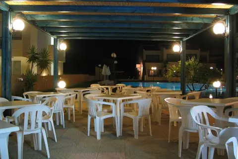 Summerland Hotel & Bungalows in Ιαλυσός
