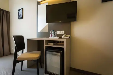Corvin Hotel Corvin Wing in Boedapest — foto 19