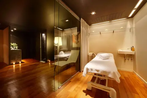 Hotel Miro in Bilbao — foto 19
