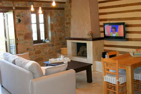 Mani Village in Άγιος Νικόλαος — foto 15