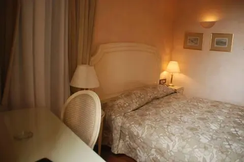 Siora Vittoria in Corfu — foto 3