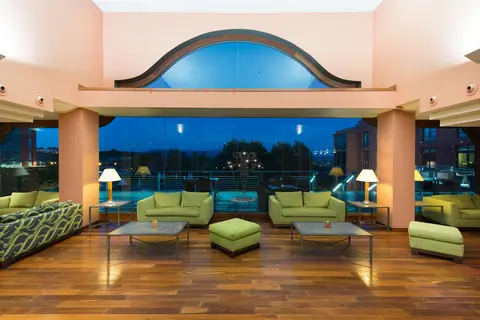 Dolce by Wyndham Barcelona Resort in Sant Esteve Sesrovires — foto 13