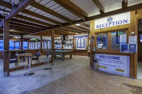 Mammis Beach Hotel in Καρδάμαινα — foto 2