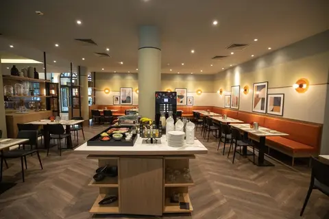 Adina Apartment Hotel Budapest in Boedapest — foto 2