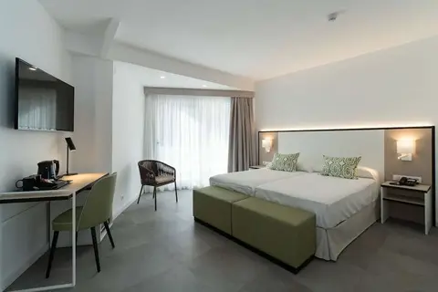 Regente Hotel in Benidorm — foto 8