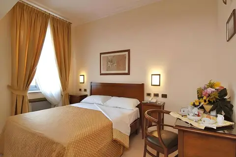 Buono Hotel in Napels, foto 2