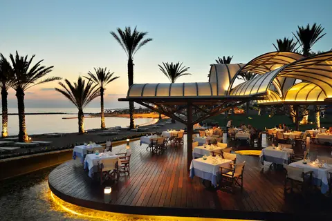 Constantinou Bros Pioneer Beach Hotel in Paphos — foto 16