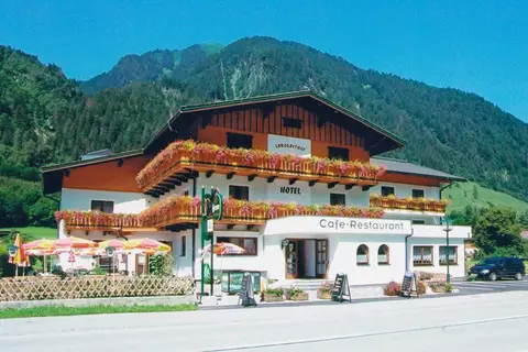 Hotel Wasserfall in Fusch Aan De Grossglockner Weg — foto 2