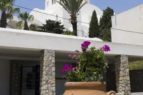 King Thiras in Φηρά Θήρας — foto 8