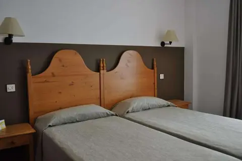 Aparthotel Xon's Playa in Castelló d'Empúries — foto 4