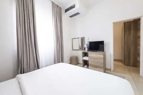Princ Hotel in Golem — foto 6