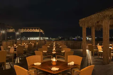 Le Meridien Mina Seyahi Beach Resort & Marina in دبي — foto 20