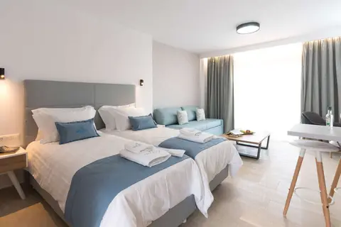 Hotel Defkalion in Πέτρα — foto 4