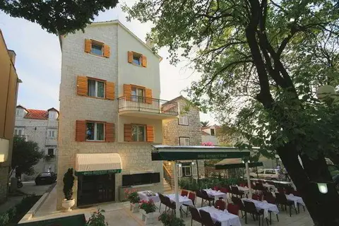 Palace Trogir in Rijeka — foto 16
