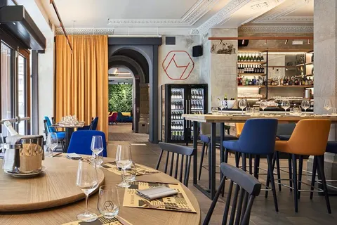 The Modernist foto 3