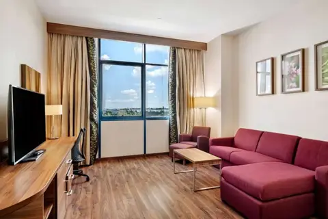 Hilton Garden Inn Sevilla in Sevilla — foto 18