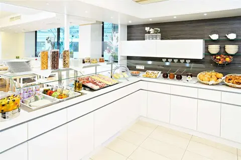 harry's home Wien Millennium Tower in Wenen — foto 21