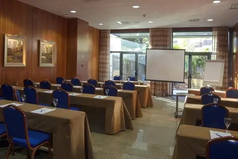 Hotel Las Provincias in Fuenlabrada — foto 10