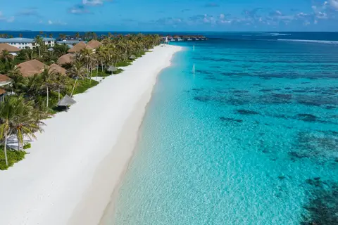 Radisson Blu Resort Maldives in Huruelhi Island — foto 3