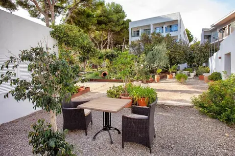 Petit Garden Hotel by Flacalco in Cala Ratjada — foto 11