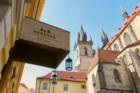 Ventana Hotel Prague in Praag, foto 2