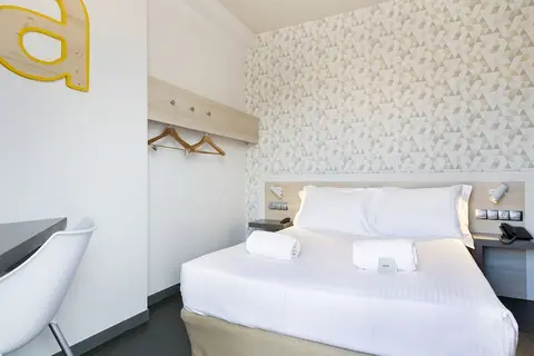 Hotel Laumon in Barcelona — foto 23