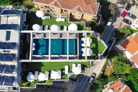 Hotel La Mer in Budva — foto 9