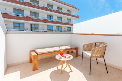 Dwo Sirius By Checkin - adults only in Santa Susanna — foto 20