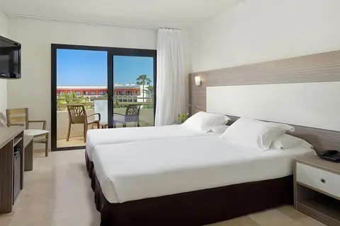 Hotel H10 Cambrils Playa in Cambrils — foto 19