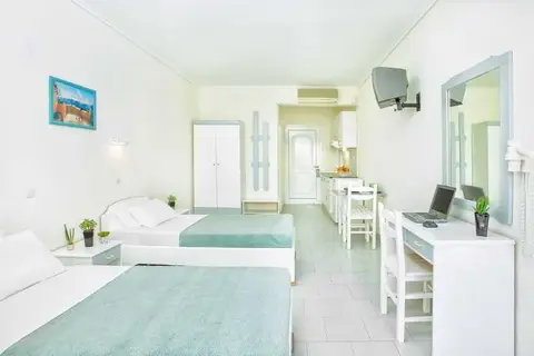 Xenios Port Marina Hotel in Πευκοχώρι — foto 25