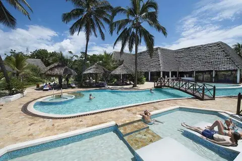 Jaz Adonia Beach Resort in Uroa — foto 14