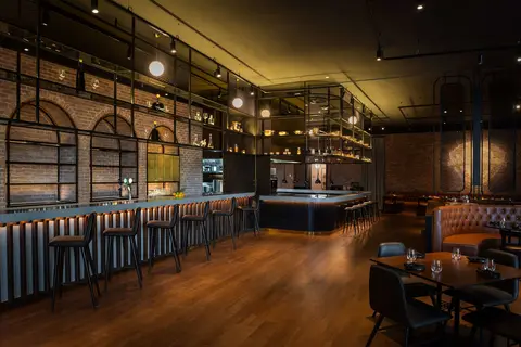 The WB Abu Dhabi, Curio Collection by Hilton in أبو ظبي — foto 26