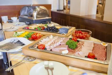 Stadt-gut-Hotel und Gasthof Goldener Adler foto 9